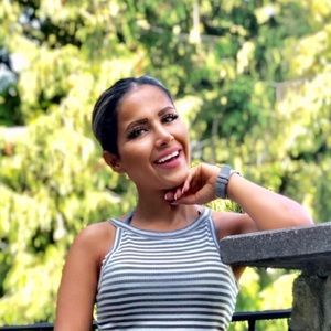 Meet your Posher, Atousa